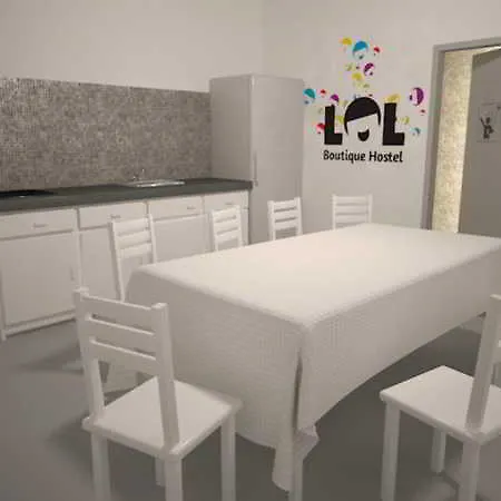 Lol Boutique Center Hostel