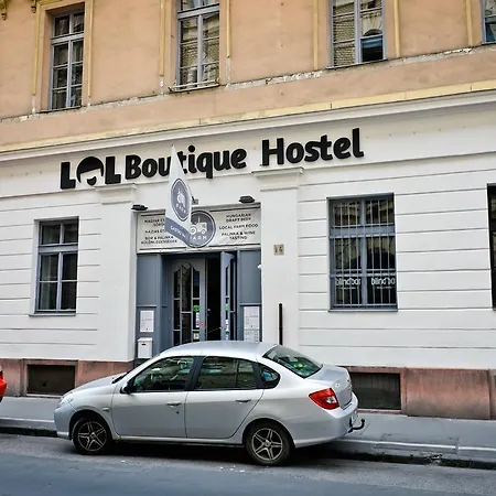 Lol Boutique Center Будапешт