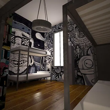 Lol Boutique Center Hostel