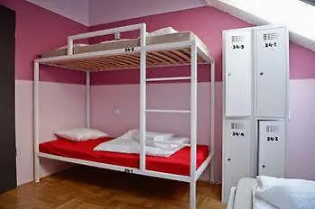 Lol Boutique Center Hostel