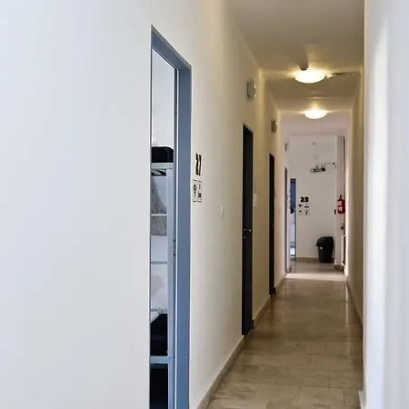 Hostel Lol Boutique Center