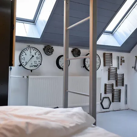Lol Boutique Center Hostel *