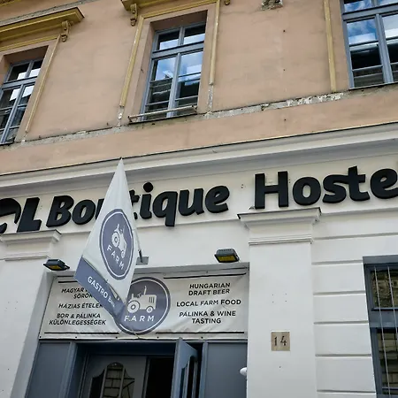 Хостел Lol Boutique Center *