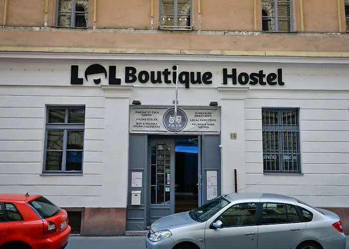 Lol Boutique Center *