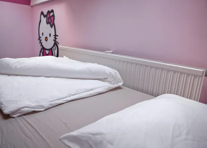 Hostel Lol Boutique Center