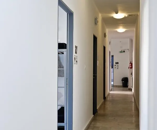 Hostel Lol Boutique Center