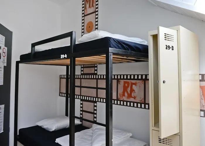 Hostel Lol Boutique Center *
