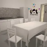 Lol Boutique Center Hostel