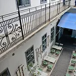 Hostel Lol Boutique Center *