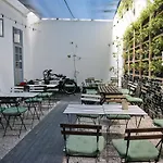 Lol Boutique Center * Budapest