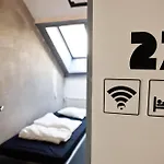 Hostel Lol Boutique Center