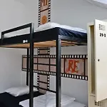 Hostel Lol Boutique Center *