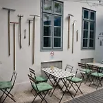 Lol Boutique Center Hostel