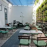 Lol Boutique Center Budapest