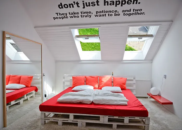 Lol Boutique Center Hostel *