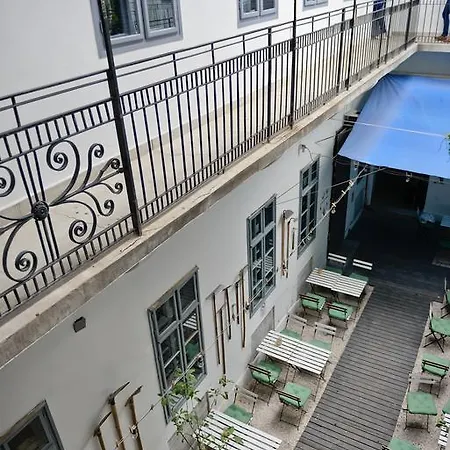 Hostel Lol Boutique Center *